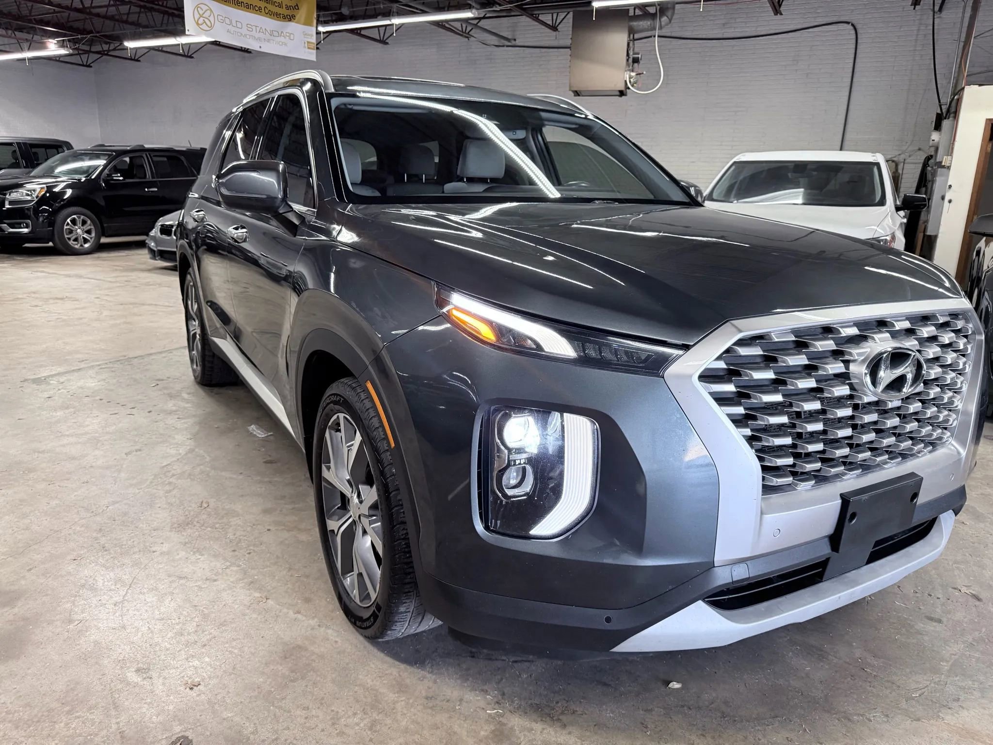 Used 2022 Hyundai Palisade SEL w/ Convenience Package FWD image 3