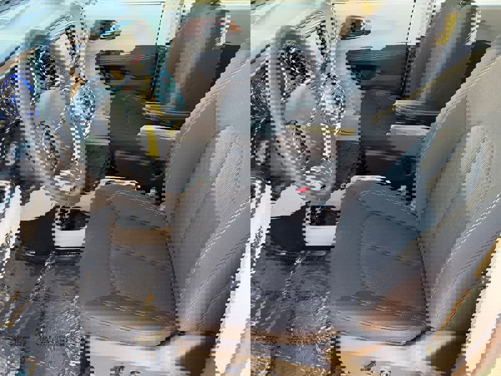 Used 2024 Chrysler Voyager LX image 14