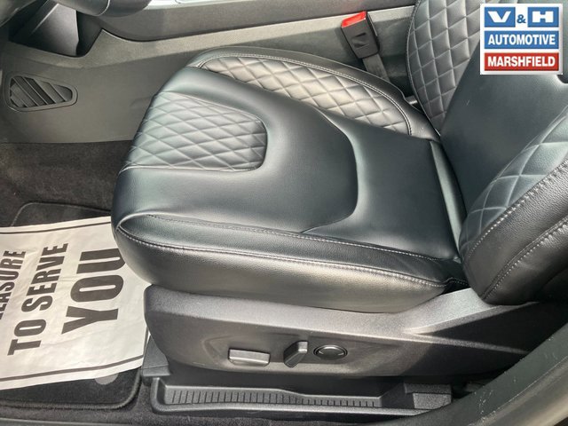 Used 2024 Ford Edge Titanium AWD/4WD image 14