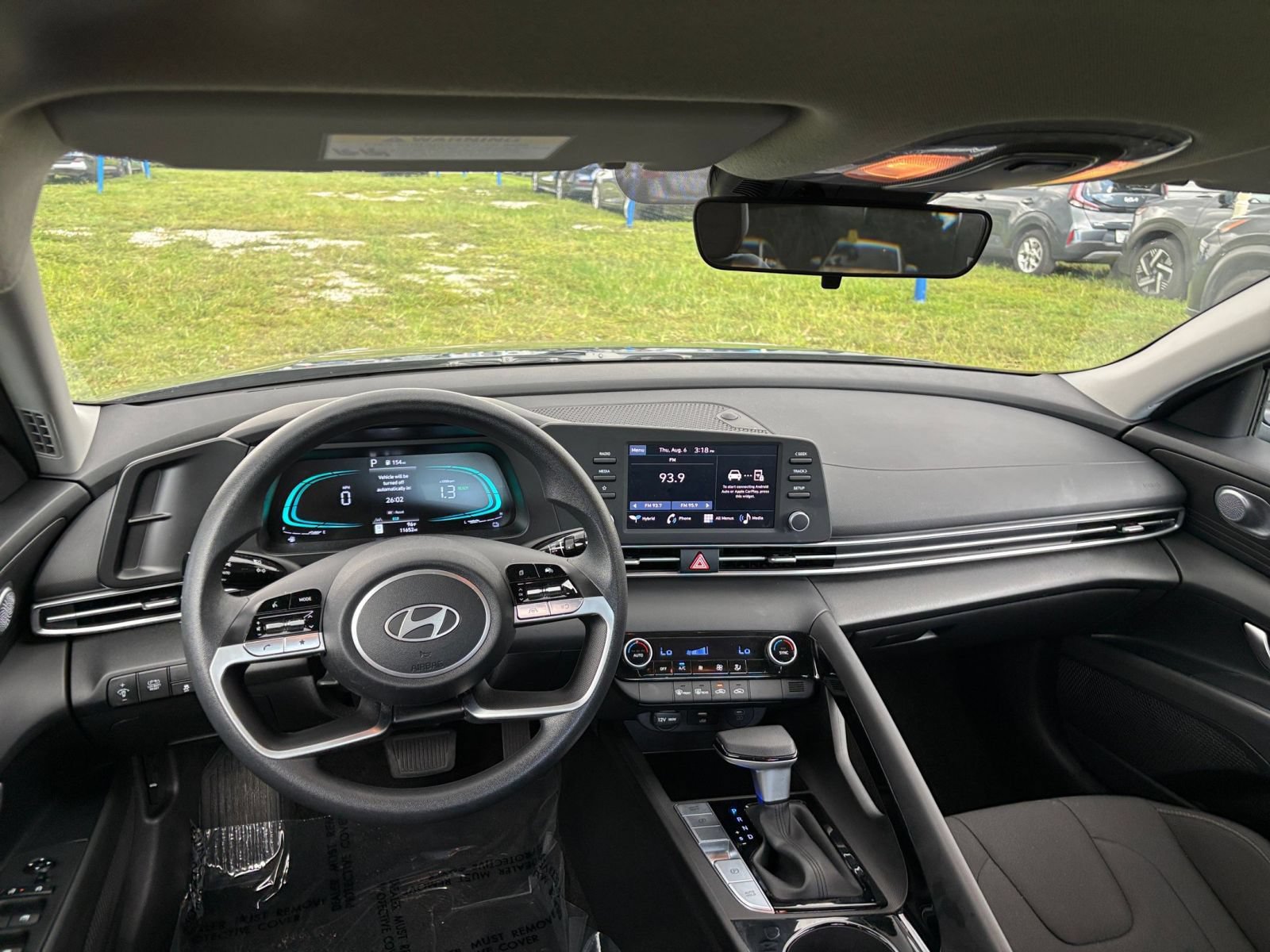 Used 2026 Hyundai Elantra Hybrid FWD image 34
