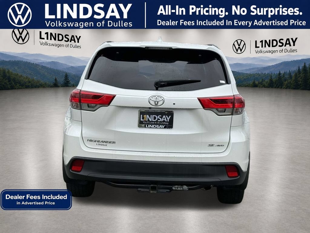 Used 2017 Toyota Highlander SE AWD/4WD image 6