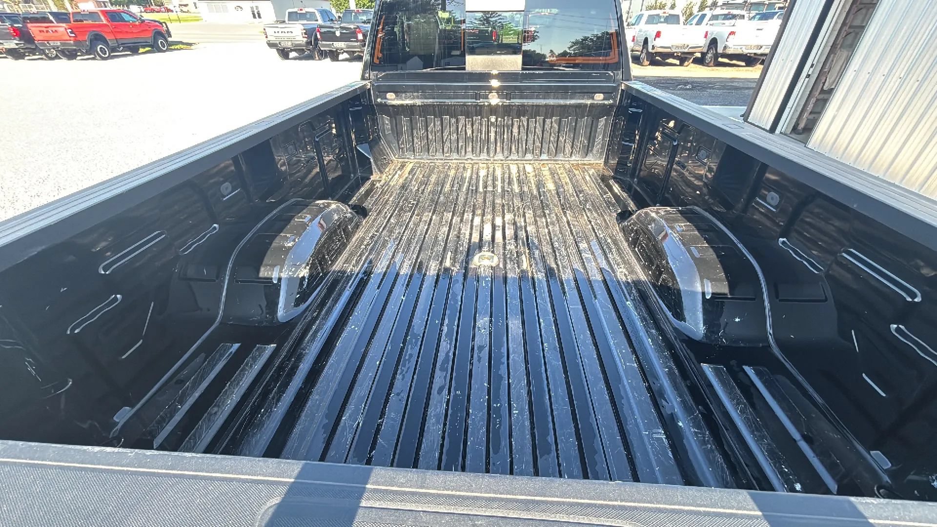 Used 2022 Chevrolet Silverado 3500 LTZ w/ LTZ Convenience Package AWD/4WD image 7