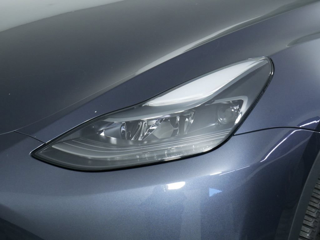 Used 2023 Tesla Model Y Long Range AWD/4WD image 14
