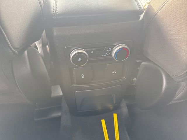 Used 2023 Ford Explorer XLT AWD/4WD image 27