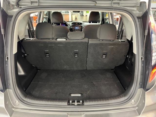 Used 2019 Kia Soul FWD image 29