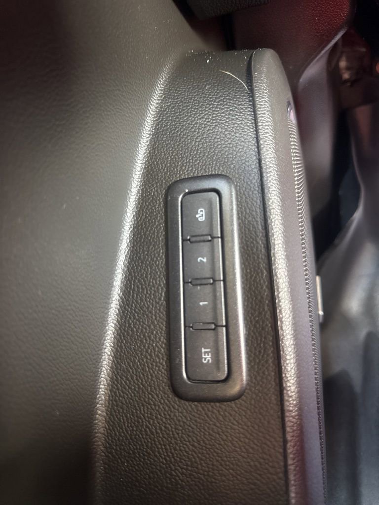 Used 2019 Chevrolet Tahoe Premier w/ Premier Plus Edition AWD/4WD image 8