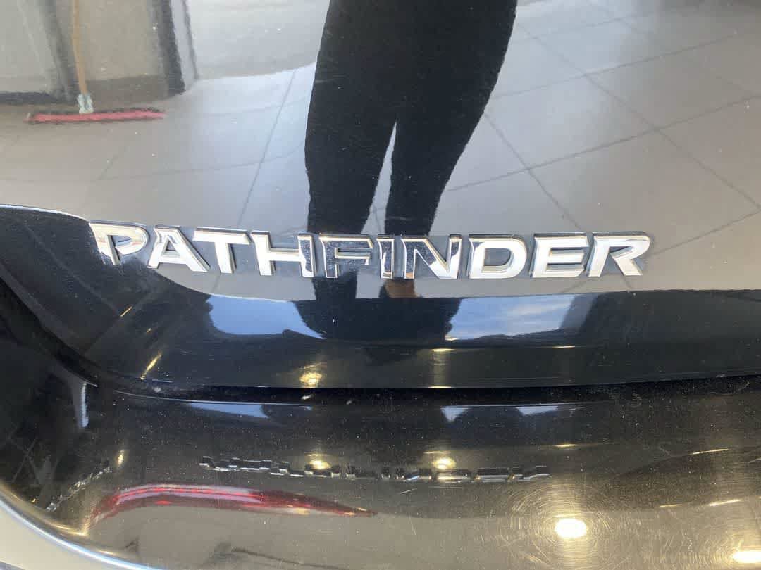 Used 2019 Nissan Pathfinder SL AWD/4WD image 11