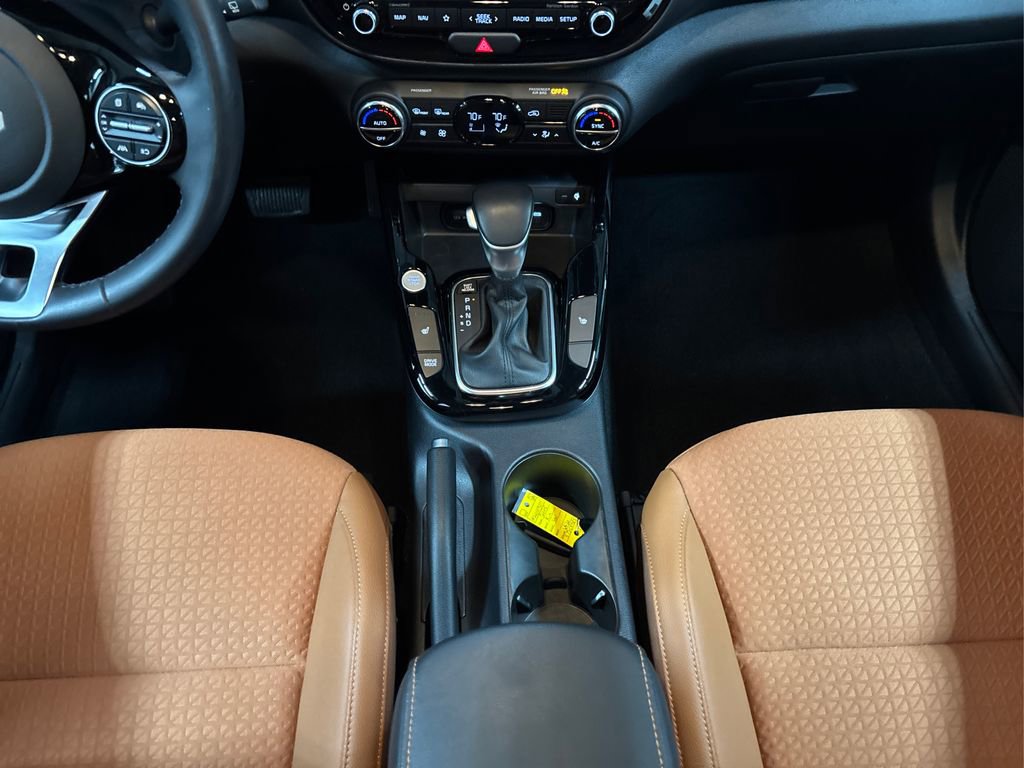 Used 2025 Kia Soul EX image 19