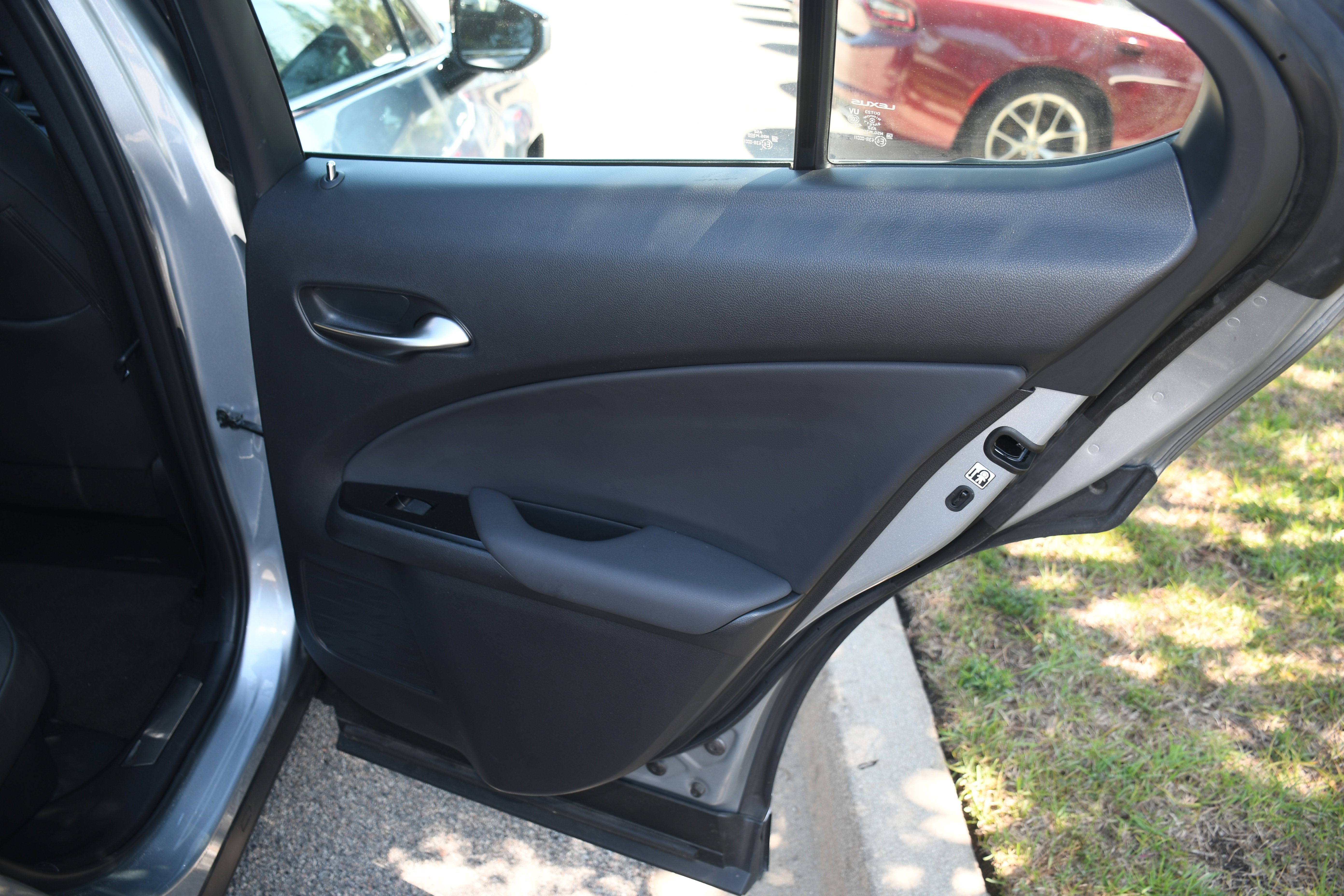 Used 2023 Lexus UX 250h FWD w/ Accessory Package (Z1) image 20