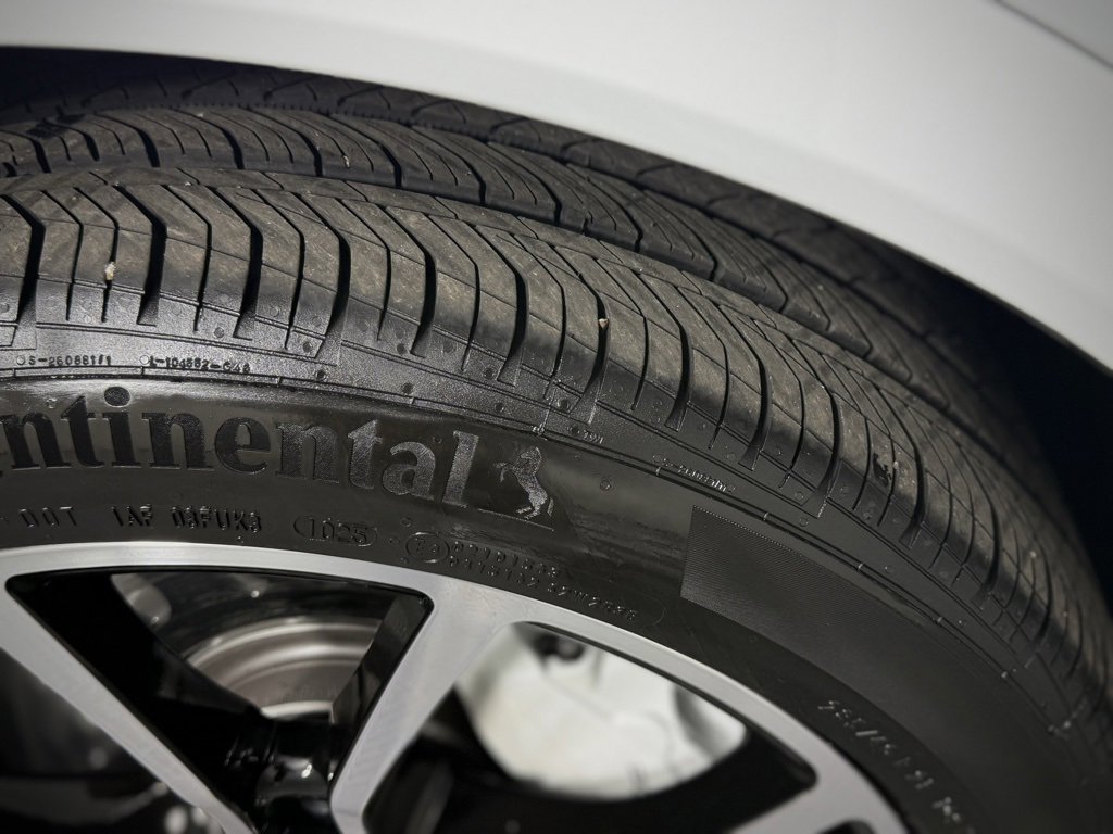 Used 2022 Porsche Cayenne Turbo image 14