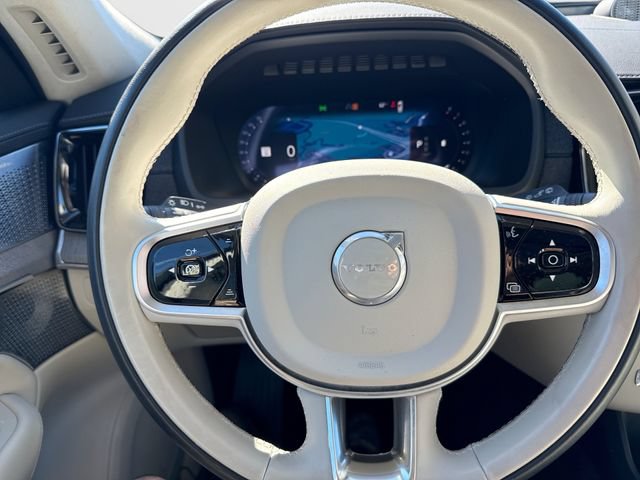 Certified 2025 Volvo XC90 B6 Ultra AWD/4WD image 14