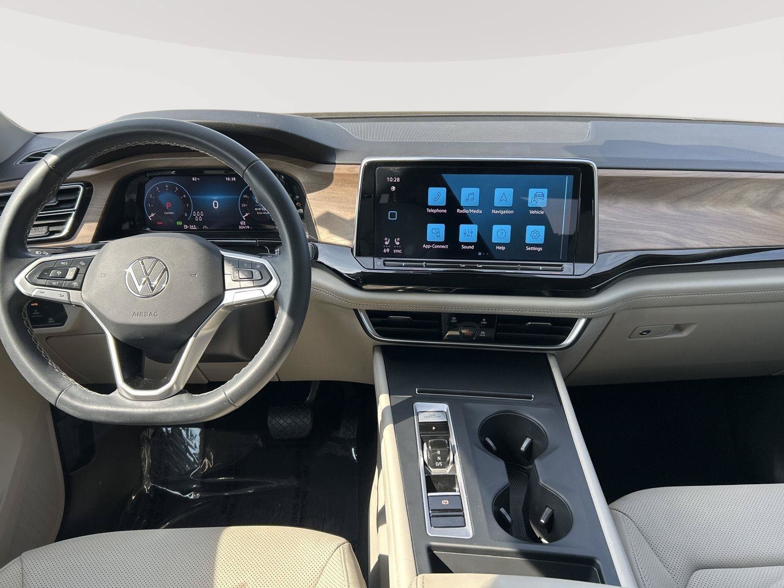 Used 2024 Volkswagen Atlas SE AWD/4WD image 27