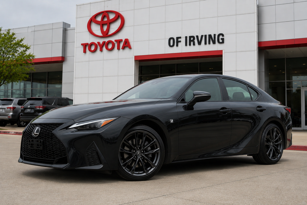 Used 2022 Lexus IS 350 F Sport RWD image 2