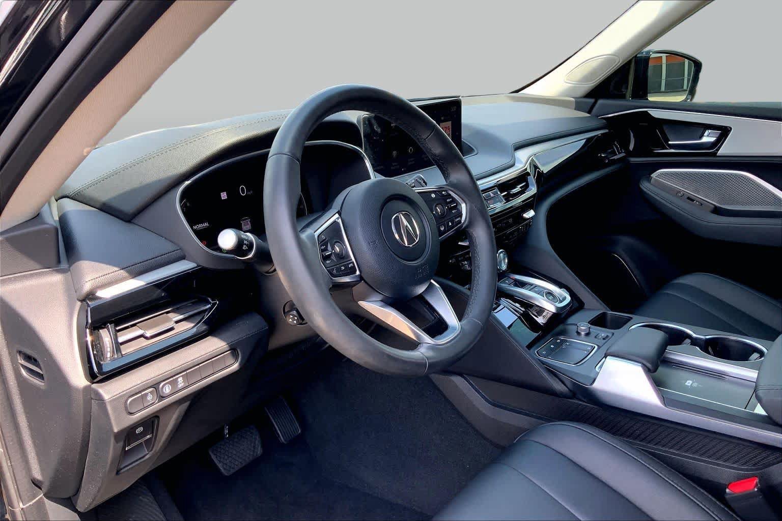 Used 2024 Acura MDX FWD image 16