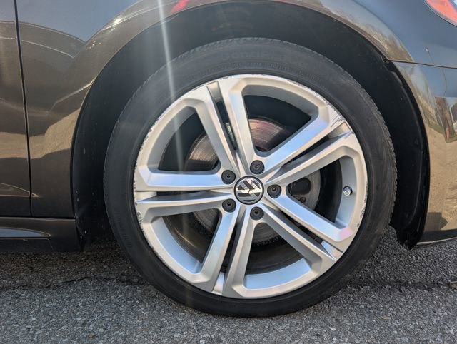 Used 2016 Volkswagen CC FWD image 23