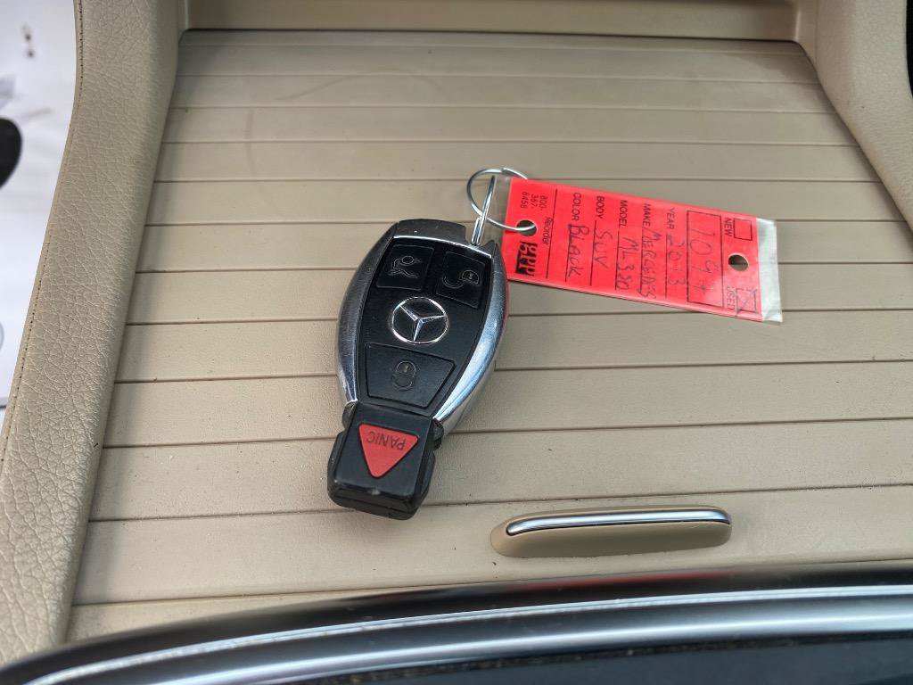 Used 2013 Mercedes-Benz ML 350 4MATIC image 35
