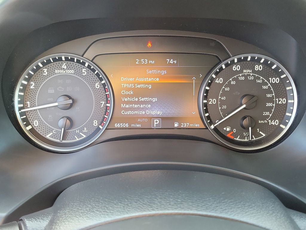 Used 2023 Nissan Armada SV image 7