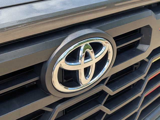 Used 2022 Toyota Tundra SR5 w/ TRD Sport Package AWD/4WD image 10