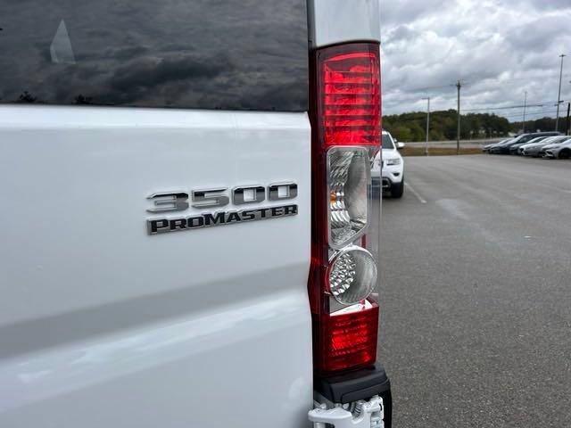 New 2024 RAM ProMaster 3500 w/ Leather Interior Group FWD image 45