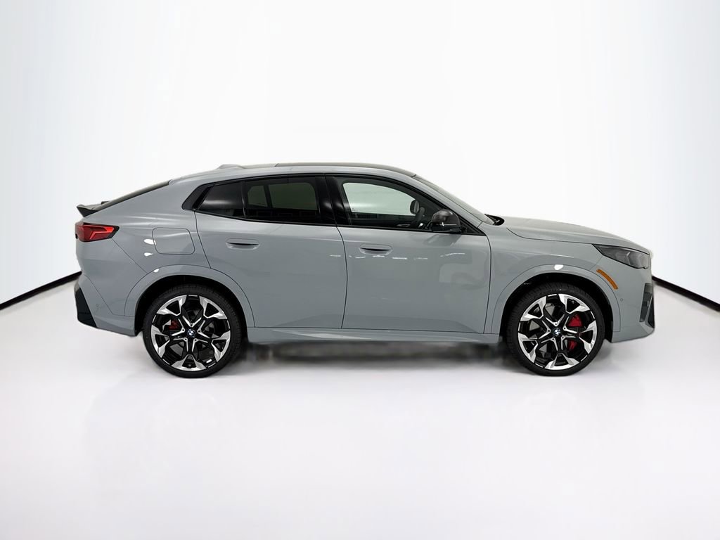 New 2026 BMW X2 xDrive28i w/ Technology Package AWD/4WD image 4