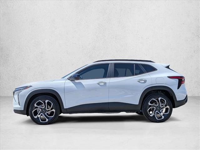 Used 2025 Chevrolet Trax RS w/ Driver Confidence Package image 9