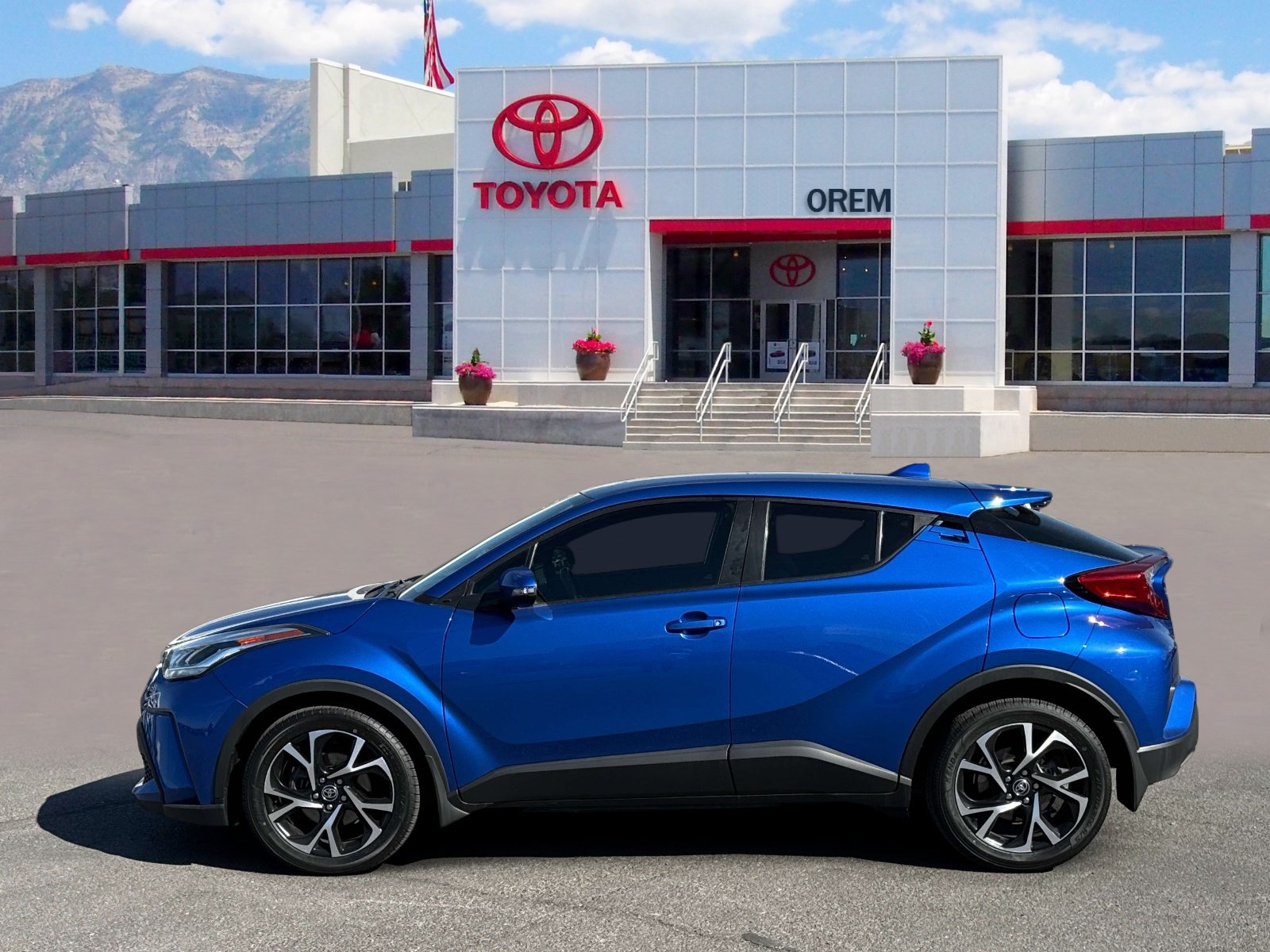 Used 2022 Toyota C-HR XLE FWD image 6
