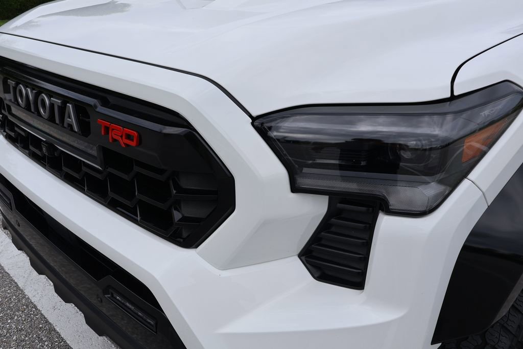 Used 2026 Toyota Tacoma TRD Pro AWD/4WD image 3