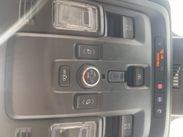 Used 2025 GMC Yukon XL Denali Ultimate w/ LPO, Floor Liner Package AWD/4WD image 20