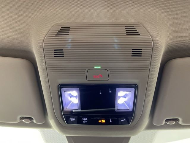 Used 2024 Volkswagen Atlas SE w/ Black Wheel Package image 36