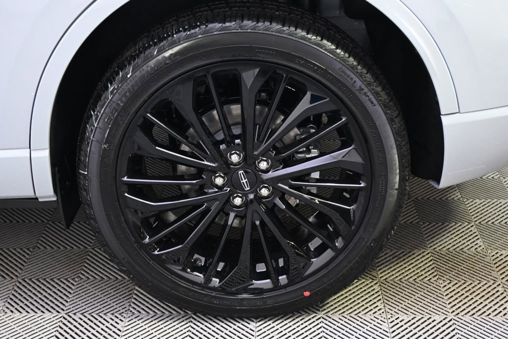 New 2026 Lincoln Corsair Reserve w/ Jet Appearance Package image 20