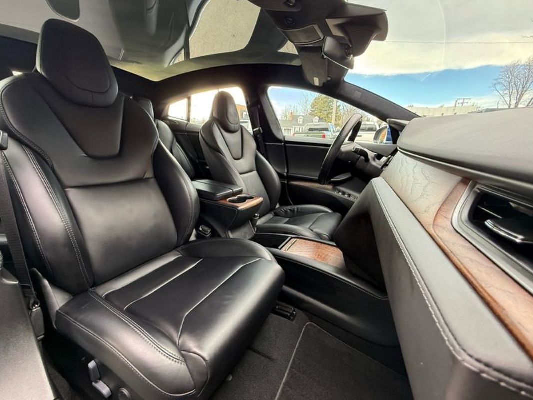 Used 2020 Tesla Model S AWD image 31