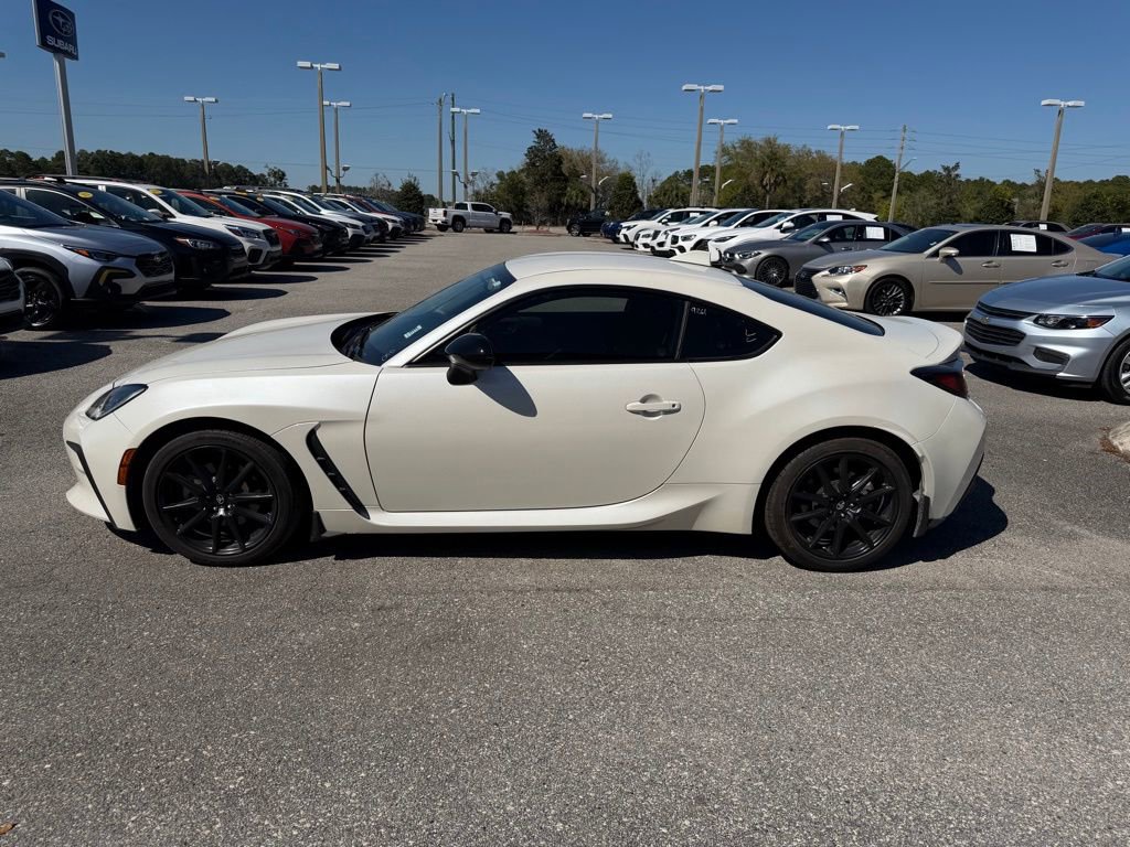Used 2023 Toyota GR86 image 10