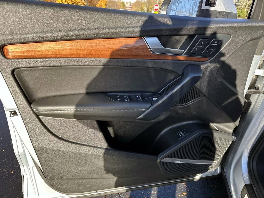 Used 2021 Audi Q5 2.0T Premium Plus image 11