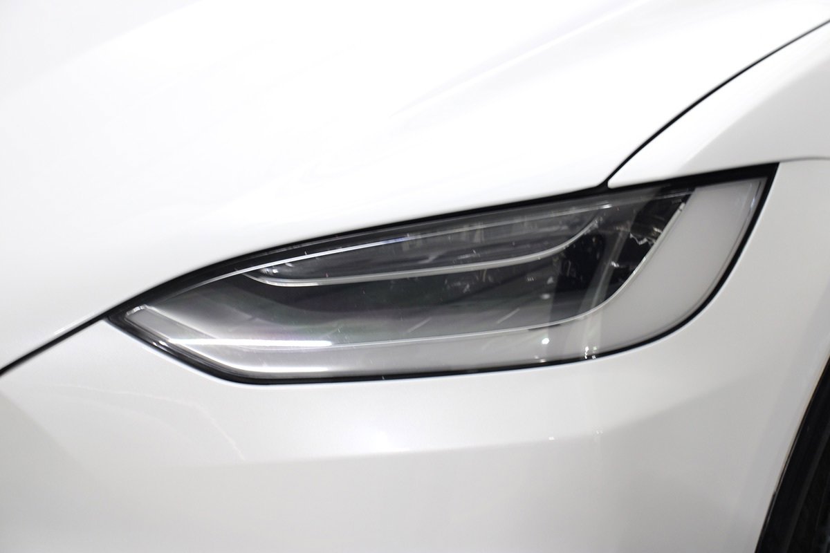 Used 2023 Tesla Model X AWD/4WD image 4