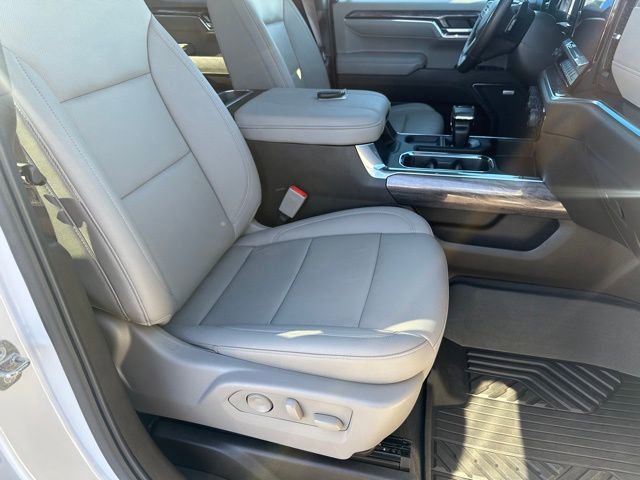 Used 2024 Chevrolet Silverado 1500 LTZ image 10