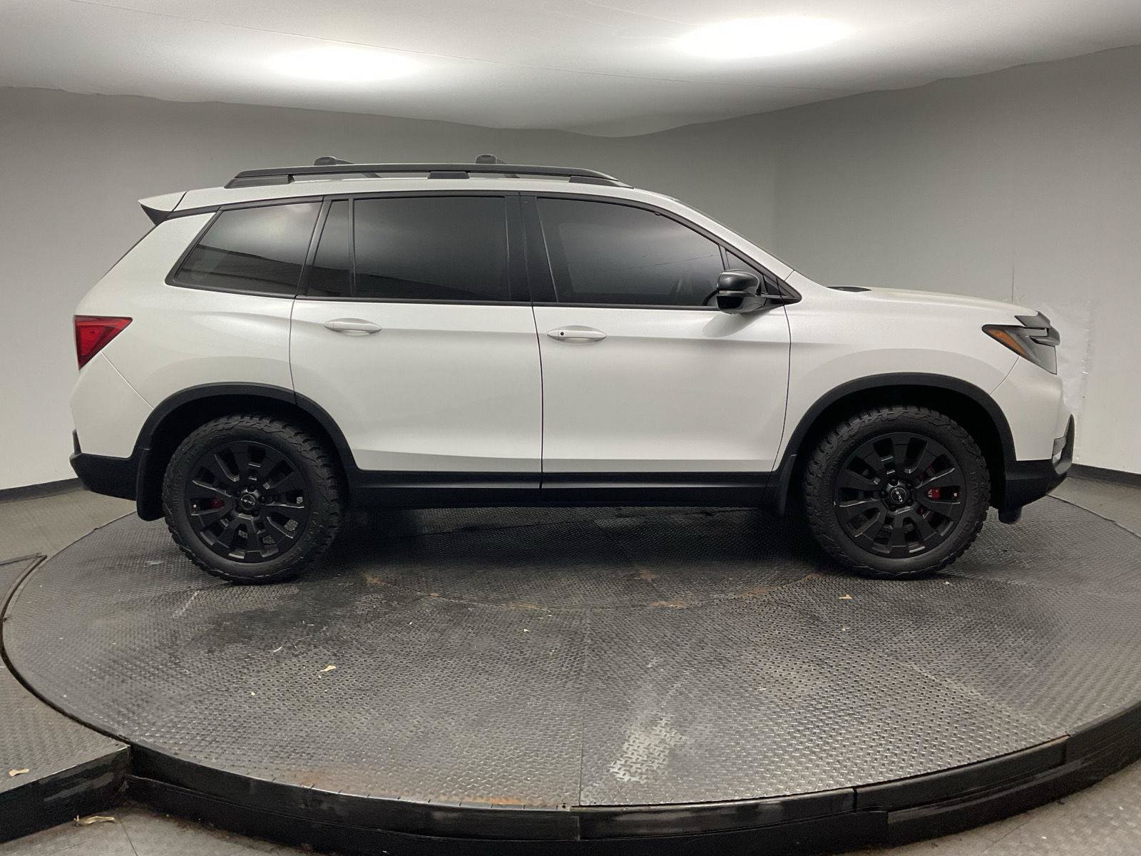 Used 2022 Honda Passport Elite image 8