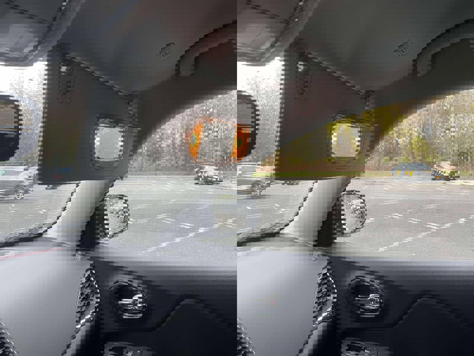 Used 2022 Jeep Cherokee Trailhawk image 32