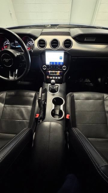 Used 2022 Ford Mustang GT Premium w/ Black Accent Package RWD image 16