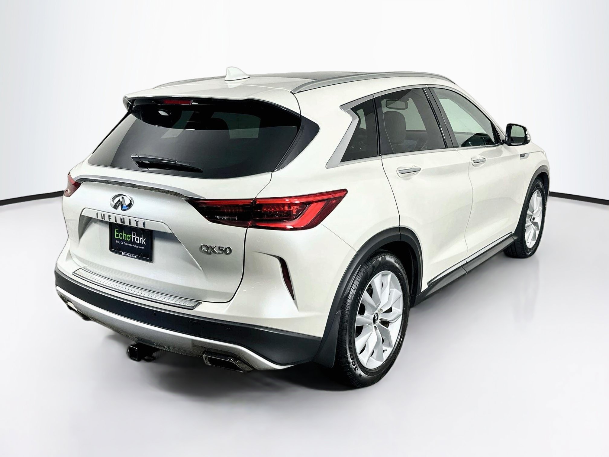 Used 2019 INFINITI QX50 Essential w/ Proactive Package FWD image 9