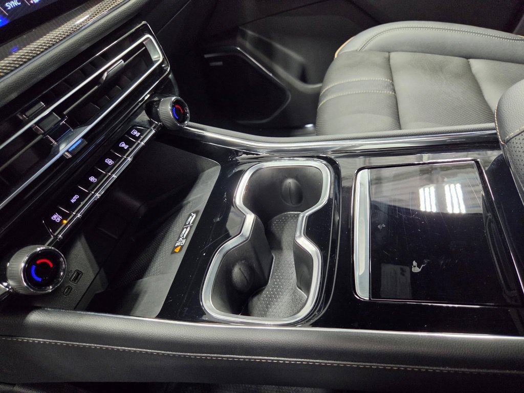 Used 2026 Chevrolet Traverse High Country w/ LPO, Floor Liner Package AWD/4WD image 42