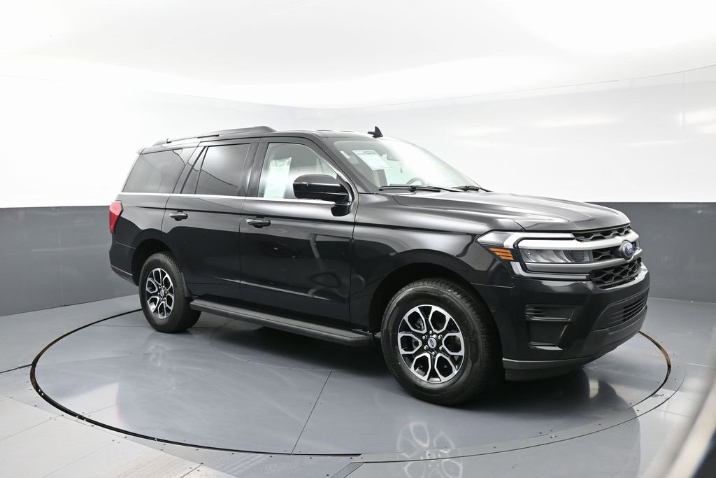 Used 2024 Ford Expedition XLT image 10