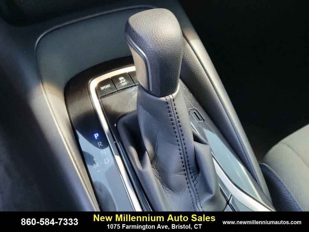 Used 2021 Toyota Corolla SE image 26