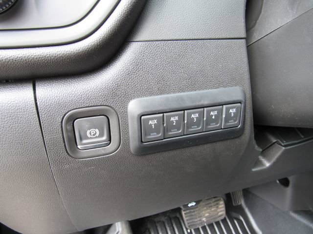New 2026 GMC Sierra 2500 Pro w/ Convenience Package image 15