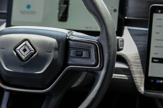Used 2023 Rivian R1S Adventure AWD/4WD image 24