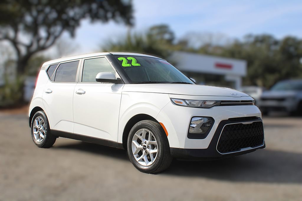 Used 2022 Kia Soul S image 3