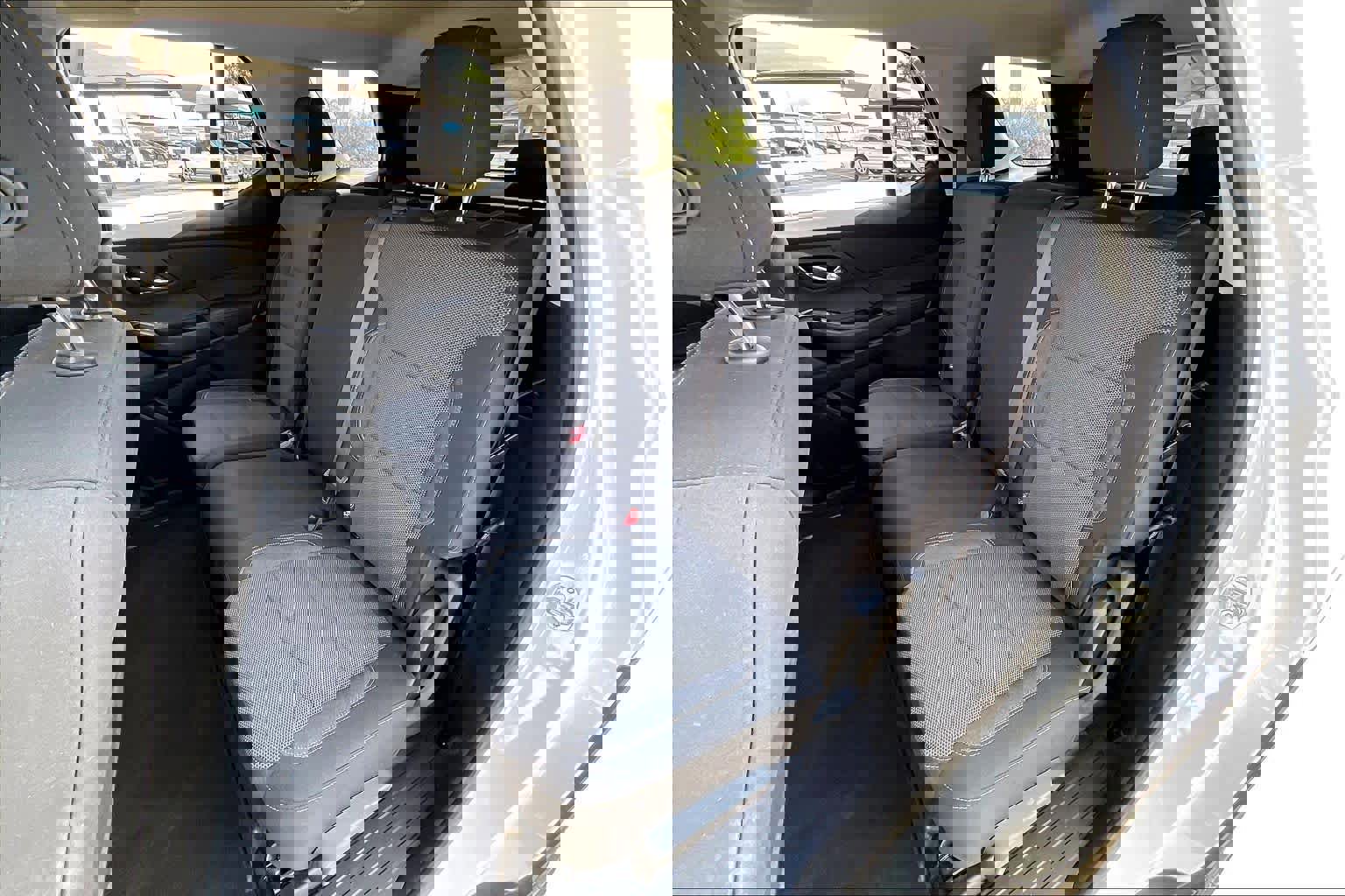 Used 2020 Chevrolet Traverse LS image 20