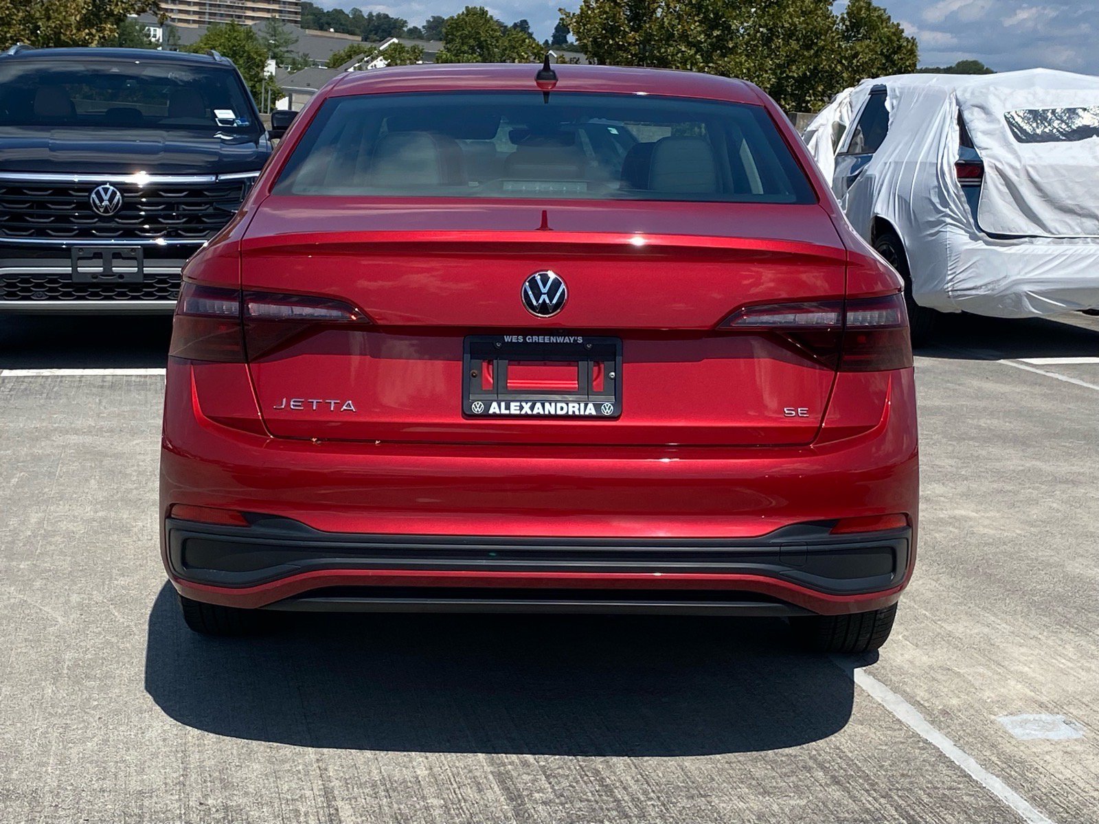 Certified 2024 Volkswagen Jetta SE w/ Panoramic Sunroof Package FWD image 4
