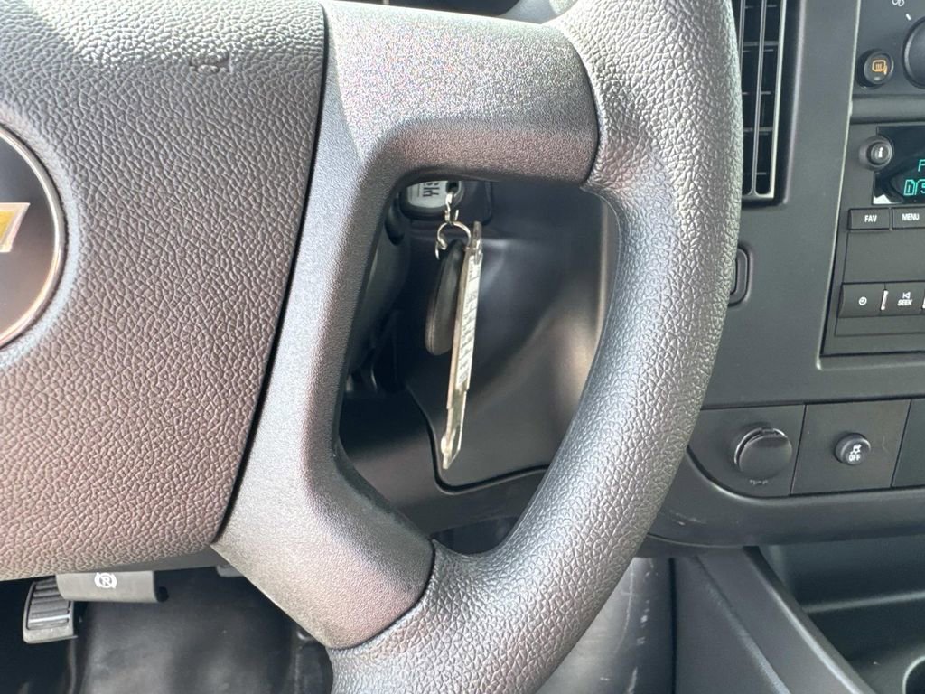 New 2025 Chevrolet Express 2500 w/ Enhanced Convenience Package image 23