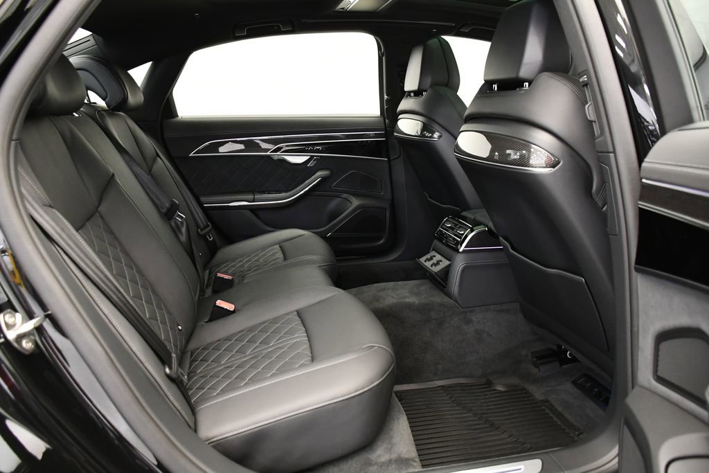 Used 2025 Audi S8 image 50