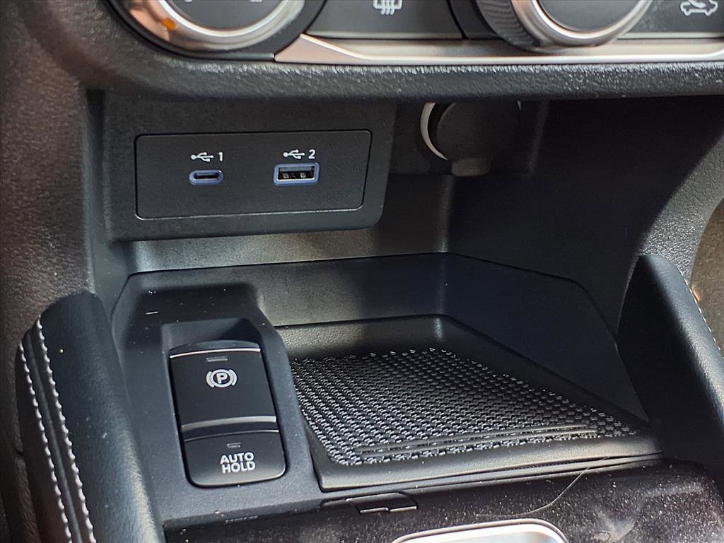 Certified 2024 Nissan Kicks SV image 20